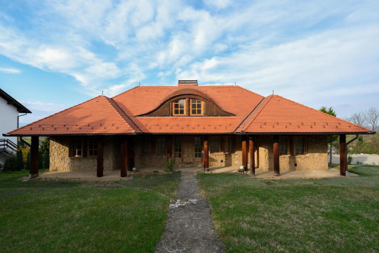 Donauresidenz Apartment Dunabogdany Exterior photo